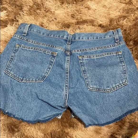 Jean cut off short - Picture 2 of 3